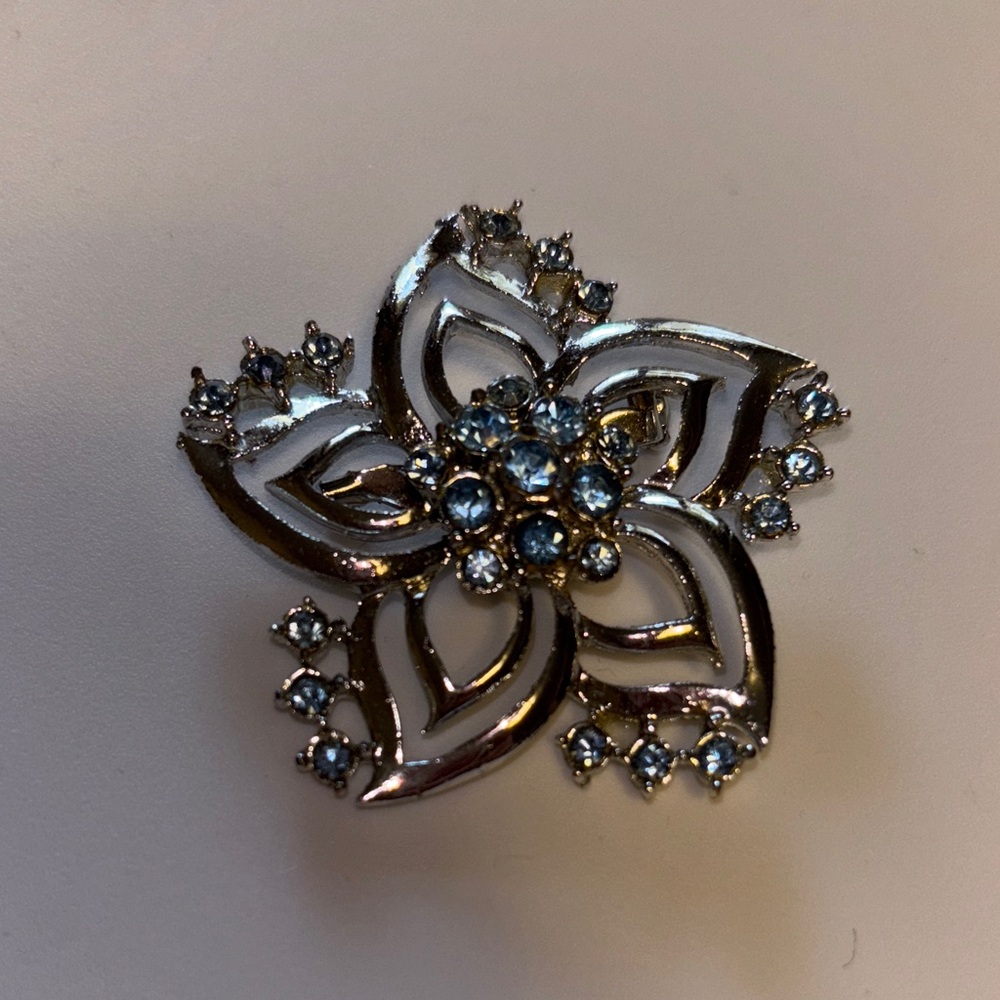 Elegant Silver and Blue Floral Brooch
